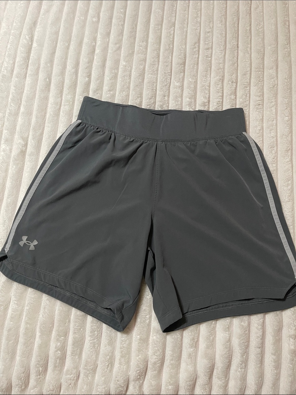 Under Armour Speedpocket Shorts | Size Medium Men